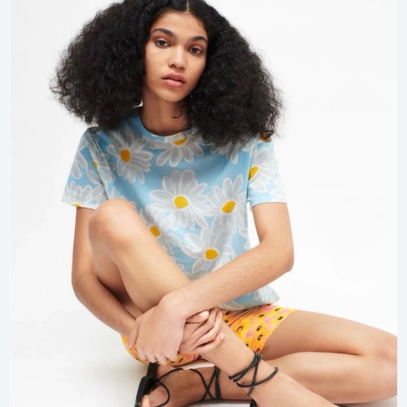 Zara Tops - ZARA TRF Blue Daisies Cropped Cotton Tee S
